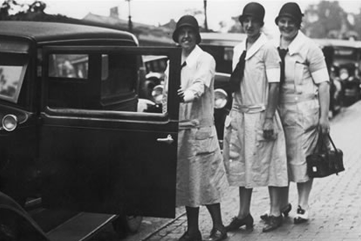 Historical photo of visiting nurses from Community VNA